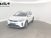 Usado Kia Stonic 100 CV (73 kW) 2026 Blanco SUV