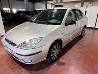 Usado Ford Focus Ghia 115 CV (84 kW) 2003 Gris / plata Berlina