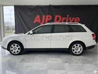 Usado Audi A4 170 CV (125 kW) 2004 Blanco Familiar