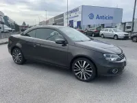 Usado VW Eos Sport 140 CV (102 kW) 2013 Gris Descapotable