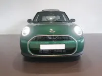 Usado Mini Cooper Favoured 156 CV (114 kW) 2024 Verde Utilitario