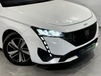 Usado Peugeot 308 Active 130 CV (95 kW) 2022 Blanco Berlina