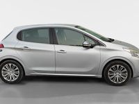 Usado Peugeot 208 Signature Sky 110 CV (80 kW) 2018 Utilitario