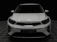 Usado Kia Stonic 101 CV (74 kW) 2023 Blanco SUV