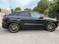 Usado Porsche Cayenne E-Hybrid 462 CV (339 kW) 2019 Negro SUV