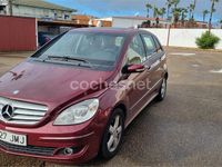 Usado Mercedes B200 140 CV (102 kW) 2006 Granate Monovolumen