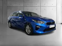 Usado Kia Ceed 120 CV (88 kW) 2023 Azul Utilitario