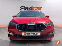 Usado Skoda Fabia Selection 116 CV (85 kW) 2025 Rojo Utilitario