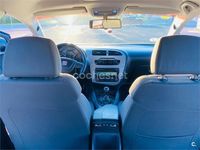 Usado Seat Leon Ecomotive 105 CV (77 kW) 2010 Gris / plata Utilitario