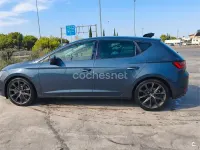 Usado Seat Leon FR 190 CV (139 kW) 2019 Gris / plata Berlina