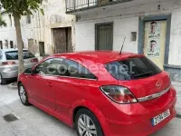 Usado Opel Astra GTC Sport 110 CV (80 kW) 2009 Rojo Berlina