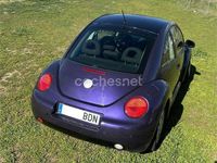 Usado VW New Beetle 150 CV (110 kW) 2000 Violeta / lila Utilitario