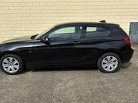 Usado BMW 116 Sport Line 136 CV (100 kW) 2014 Negro Utilitario