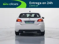 Usado Peugeot 308 Active 130 CV (95 kW) 2018 Blanco