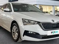 Usado Skoda Scala Selection 116 CV (85 kW) 2024 Blanco Utilitario