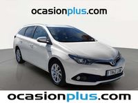 Usado Toyota Auris Touring Sports Active 136 CV (100 kW) 2015 Blanco Familiar