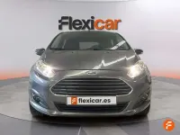Usado Ford Fiesta Trend 75 CV (55 kW) 2017 Gris Utilitario