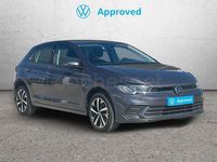 Usado VW Polo Life 95 CV (69 kW) 2021 Gris / plata Utilitario