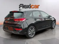 Usado Hyundai i30 110 HP (80 kW) 2023 Preto Sedan