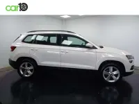 Usado Skoda Karoq Ambition 150 CV (110 kW) 2021 Blanco SUV