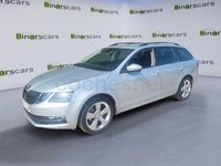 Usado Skoda Octavia Ambition 150 CV (110 kW) 2020 Gris / plata Familiar