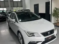Usado Seat Leon FR 130 CV (95 kW) 2018 Blanco Berlina
