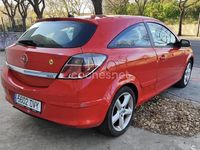 Usado Opel Astra GTC Sport 150 CV (110 kW) 2006 Rojo Berlina