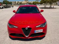 Usado Alfa Romeo Giulia Super 180 CV (132 kW) 2018 Rojo Berlina