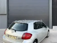 Usado Toyota Auris Sol 126 CV (92 kW) 2007 Gris / plata Utilitario