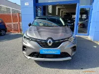 Usado Renault Captur Zen 90 CV (66 kW) 2021 Gris / plata SUV