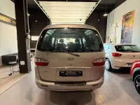 Usado Hyundai H-1 140 CV (102 kW) 2005 Gris / plata Monovolumen