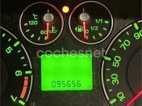 Usado Ford Fiesta Trend 82 CV (60 kW) 2007 Azul Utilitario