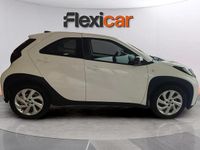 Usado Toyota Aygo X Play 72 CV (52 kW) 2024 Blanco SUV