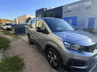 Usado Peugeot Rifter GT 130 CV (95 kW) 2023 Gris / plata Monovolumen