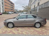 Usado VW Passat 105 CV (77 kW) 2012 Beige Berlina