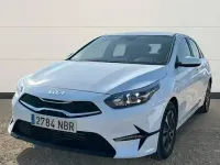 Usado Kia Ceed 100 CV (73 kW) 2025 Blanco Utilitario