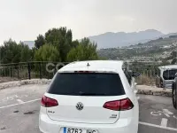 Usado VW Golf VII Business 105 CV (77 kW) 2015 Blanco Familiar