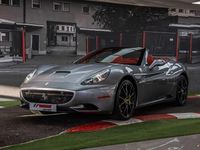Usado Ferrari California 489 CV (359 kW) 2012 Gris Descapotable