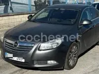 Usado Opel Insignia Essentia 130 CV (95 kW) 2010 Negro Berlina