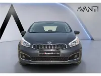 Usado Kia Ceed Plus 100 CV (73 kW) 2018 Gris Utilitario