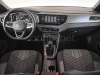 Usado VW Taigo R-line 116 CV (85 kW) 2025 Gris / plata SUV