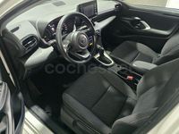 Usado Toyota Yaris Hybrid Business Edition 116 CV (85 kW) 2022 Blanco Berlina