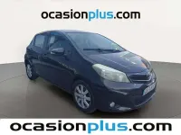 Usado Toyota Yaris Active 90 CV (66 kW) 2013 Negro Utilitario