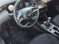 Usado Hyundai Tucson 115 CV (84 kW) 2022 Gris / plata SUV
