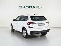 Usado Skoda Kamiq Selection 116 CV (85 kW) 2024 Blanco SUV