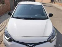 Usado Hyundai i20 85 CV (62 kW) 2013 Blanco Utilitario