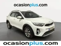 Usado Kia Stonic 100 CV (73 kW) 2025 Blanco SUV