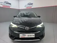 Usado Toyota Avensis Executive 150 CV (110 kW) 2015 Negro Berlina