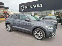 Usado VW T-Roc Life 115 CV (84 kW) 2022 Gris / plata SUV