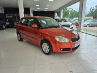 Usado Skoda Fabia 60 CV (44 kW) 2007 Naranja Berlina